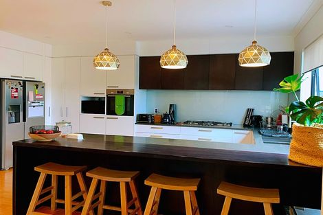 Photo of property in 17 Turutu Place, Long Bay, Auckland, 0630