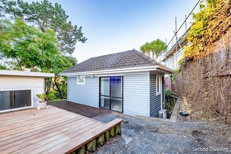 Photo of property in 116 Ennis Avenue, Pakuranga Heights, Auckland, 2010