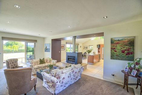 Photo of property in 17 Foxglove Heights, Wanaka, 9305