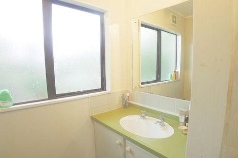 Photo of property in 23 Flaunty Place, West Harbour, Auckland, 0618