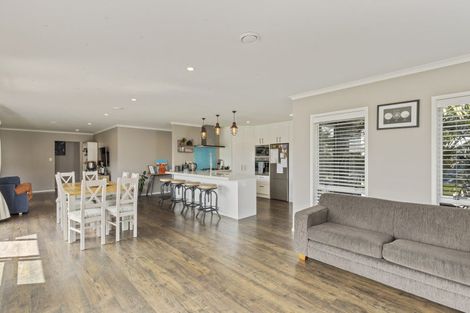 Photo of property in 3 Keene Drive, Bell Block, New Plymouth, 4312