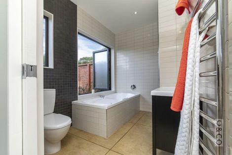 Photo of property in 1030 Peak Road, Helensville, 0875