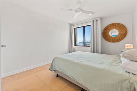 Photo of property in 10 Solar Way, Langs Beach, 0582