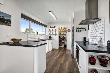 Photo of property in 93c Clemow Road, Fitzroy, New Plymouth, 4312