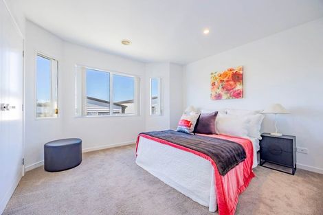Photo of property in 6 Meadowvale Avenue, Forrest Hill, Auckland, 0620