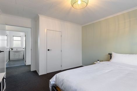 Photo of property in 256 Tremaine Avenue, Highbury, Palmerston North, 4412