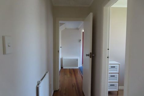 Photo of property in 60 Beazley Avenue, Paparangi, Wellington, 6037