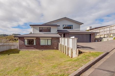 Photo of property in 20 Wantwood Grove, Churton Park, Wellington, 6037