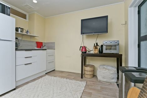 Photo of property in 1/8 City View Terrace, Birkenhead, Auckland, 0626