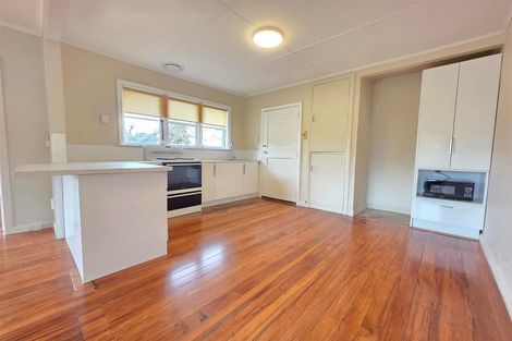 Photo of property in 86 Titirangi Road, New Lynn, Auckland, 0600