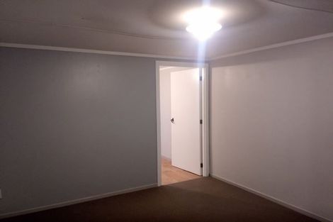 Photo of property in 2/21 Gloaming Place, Conifer Grove, Takanini, 2112