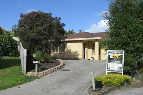 Photo of property in 40 Ginders Drive, Massey, Auckland, 0614