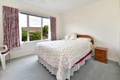 Photo of property in 26 The Grove, Red Beach, 0932