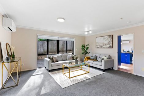 Photo of property in 4 Aldon Lane, The Gardens, Auckland, 2105