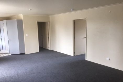 Photo of property in 10 Nobleman Place, Hamilton East, Hamilton, 3216