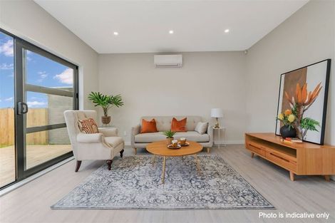 Photo of property in 13 Horokaka Street, Massey, Auckland, 0614