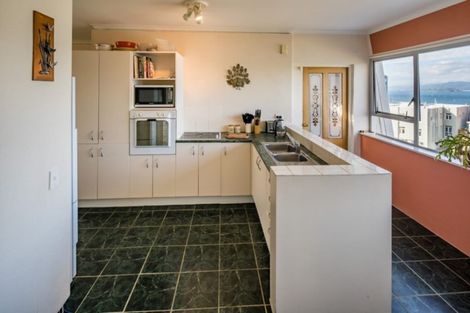 Photo of property in 2u6 Grafton Road, Roseneath, Wellington, 6011