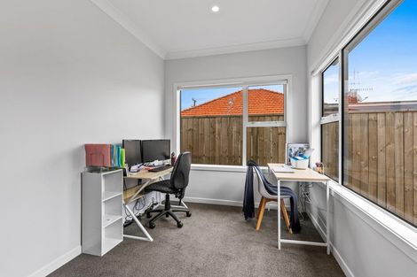 Photo of property in 21a Ngatai Road, Otumoetai, Tauranga, 3110