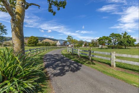 Photo of property in 100 Waihou Road, Levin, 5571