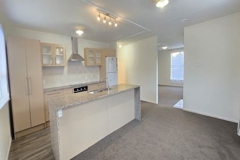 Photo of property in 87 Arimu Road, Papakura, 2110