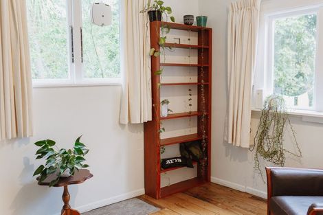 Photo of property in 1 Jervois Terrace, Ohau, Levin, 5570