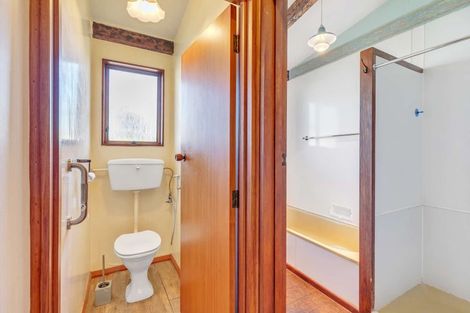 Photo of property in 41 Avenue Road, Foxton, 4814