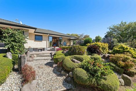 Photo of property in 2 Iwanui Close, Waitara, 4320