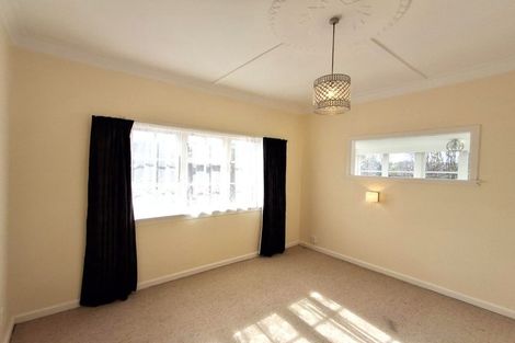 Photo of property in 7 Collier Avenue, Karori, Wellington, 6012