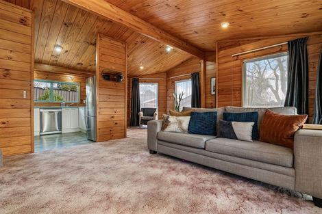 Photo of property in 2/111 Beach Road, Castor Bay, Auckland, 0620