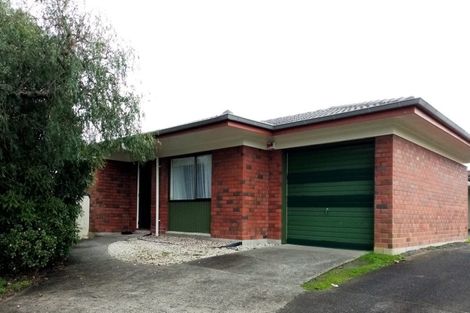 Photo of property in 1/41 Frank Evans Place, Henderson, Auckland, 0610