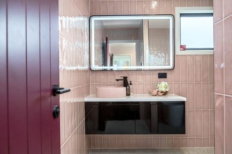 Photo of property in 7 Farley Avenue, Greytown, 5712