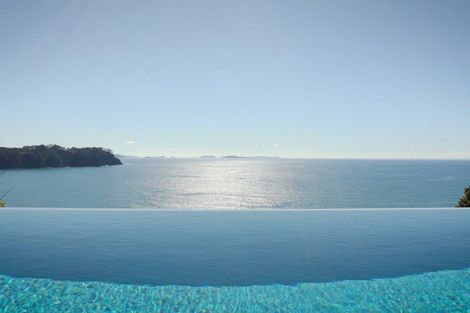 Photo of property in 73 Radar Road, Hot Water Beach, Whitianga, 3591