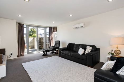 Photo of property in 90c Mandeville Street, Riccarton, Christchurch, 8011