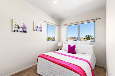 Photo of property in 1/150 Chapel Road, Flat Bush, Auckland, 2019