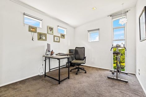 Photo of property in 17 Javelin Close, Gulf Harbour, Whangaparaoa, 0930