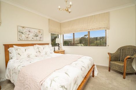 Photo of property in 6 Burbank Crescent, Churton Park, Wellington, 6037