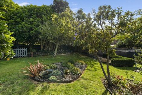 Photo of property in 38 Walton Avenue, Waikanae, 5036