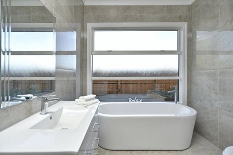 Photo of property in 8 Highfield Lane, Rangiora, 7400