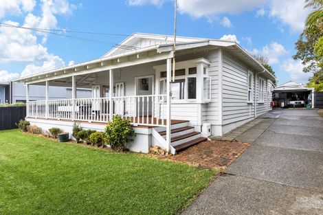 Photo of property in 66 Beresford Street, Bayswater, Auckland, 0622