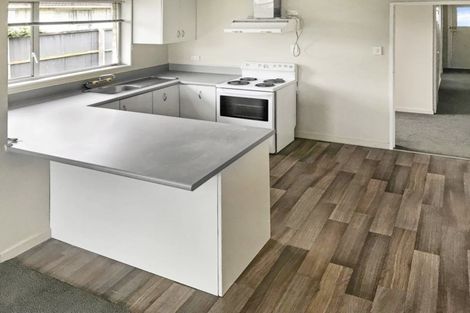 Photo of property in 355 Main North Road, Redwood, Christchurch, 8051