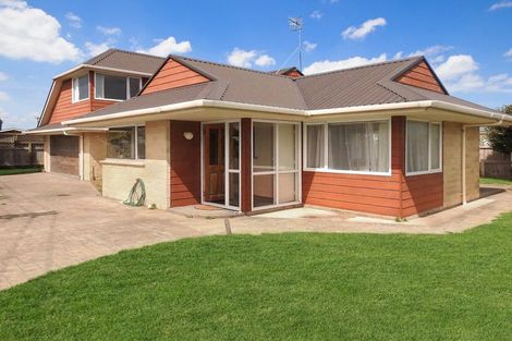 Photo of property in 9 Koputara Road, Himatangi Beach, Foxton, 4891
