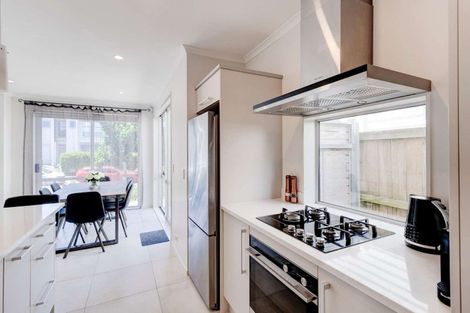 Photo of property in 11 Costa Viva Crescent, Karaka, Papakura, 2113