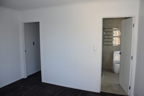 Photo of property in 501c Massey Road, Mangere, Auckland, 2022