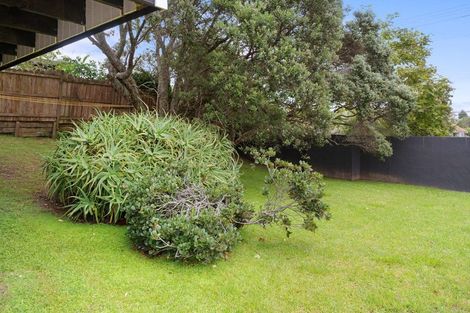 Photo of property in 6a Brian Avenue, Forrest Hill, Auckland, 0620