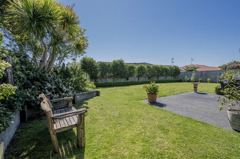 Photo of property in 55 Regent Drive, Paraparaumu Beach, Paraparaumu, 5032