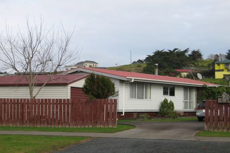 Photo of property in 49 Awaroa Road, Helensville, 0800