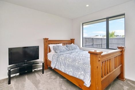 Photo of property in 8 Fearne Drive, Woodend, 7610