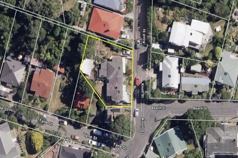 Photo of property in 3-5 Knoll Street, Island Bay, Wellington, 6023