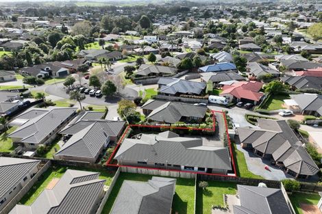 Photo of property in 35 Greig Place, Pukekohe, 2120