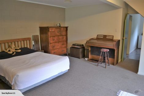 Photo of property in 2 Park Road, Paraparaumu Beach, Paraparaumu, 5032